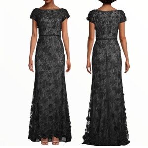 Mac Duggal
Beaded & Embroidered Lace Gown size 4 New